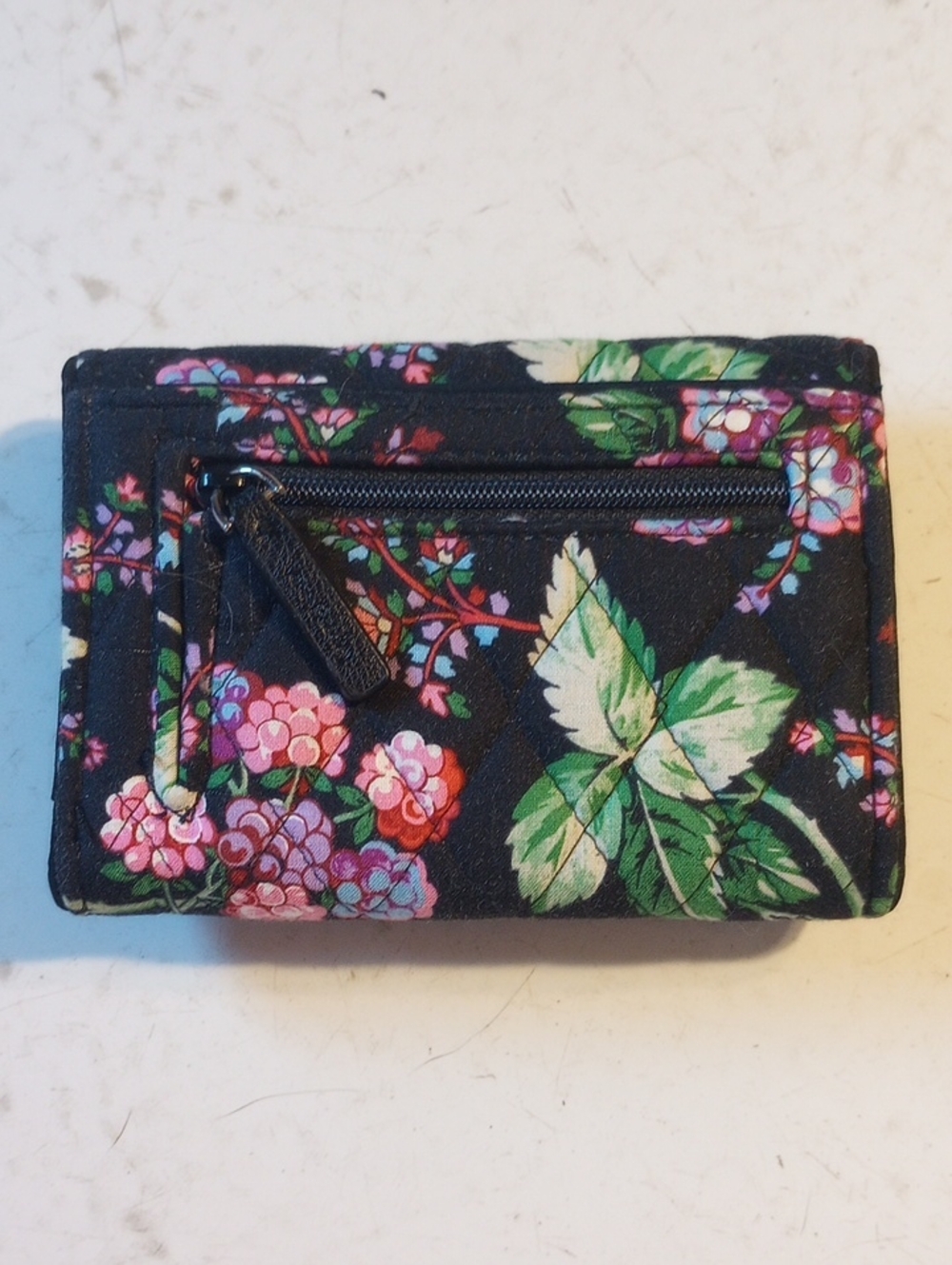NWOT Vera Bradley Winter Berry Floral Quilted RFID Wallet. Black Green Pink Red - Picture 2 of 7